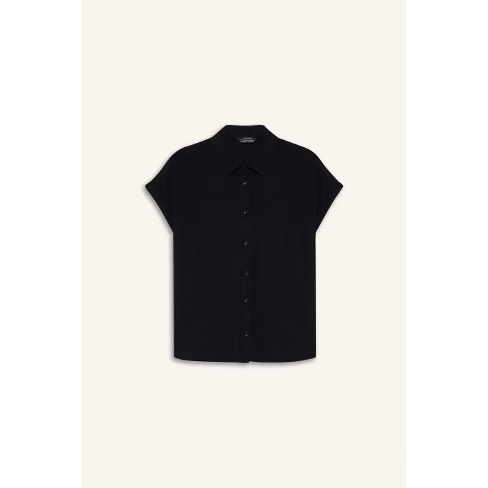 Defacto N7819 Siyah Regular Fit Basic Düz Viskon Kısa Kollu Gömlek