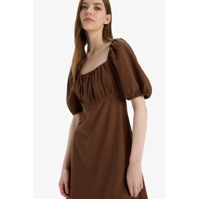 Defacto E0896 Kahve Kare Yaka Keten Karışımlı Kısa Kollu Midi Yazlık Elbise