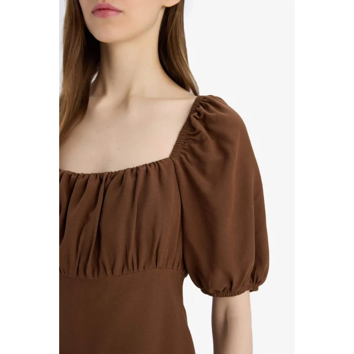 Defacto E0896 Kahve Kare Yaka Keten Karışımlı Kısa Kollu Midi Yazlık Elbise