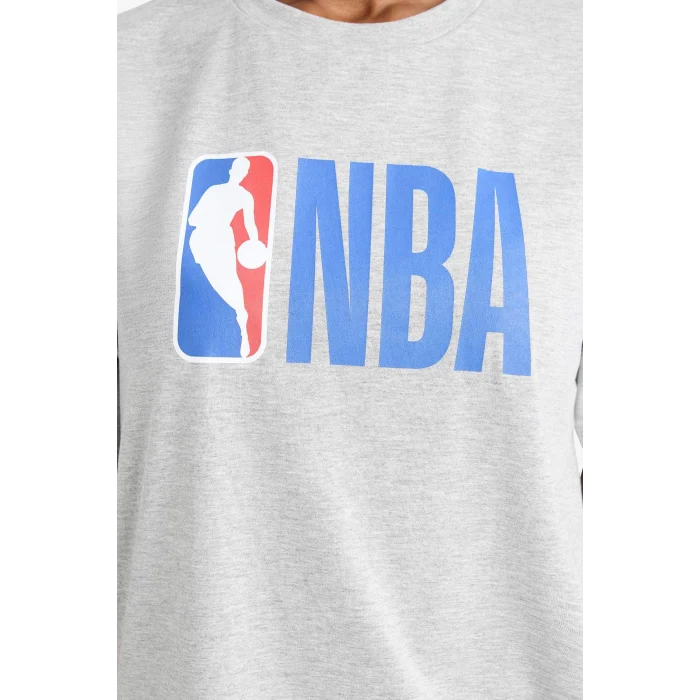 Defacto Z3128 Gri DeFactoFit NBA Wordmark Boxy Fit Bisiklet Yaka Kısa Kollu Tişört
