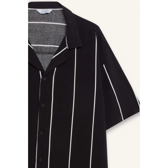 Defacto E2559 Siyah Regular Fit Apaş Yaka Çizgili Yazlık Kısa Kollu Gömlek