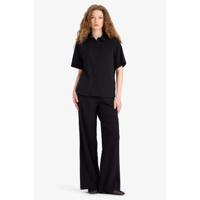 Defacto A9135 Siyah Oversize Geniş Kalıp Basic Düz Kısa Kollu Gömlek