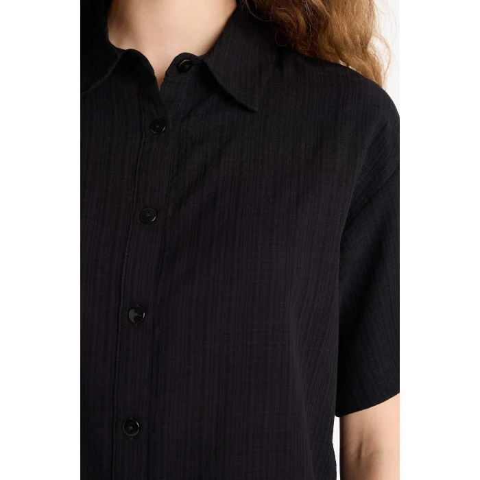Defacto A9135 Siyah Oversize Geniş Kalıp Basic Düz Kısa Kollu Gömlek