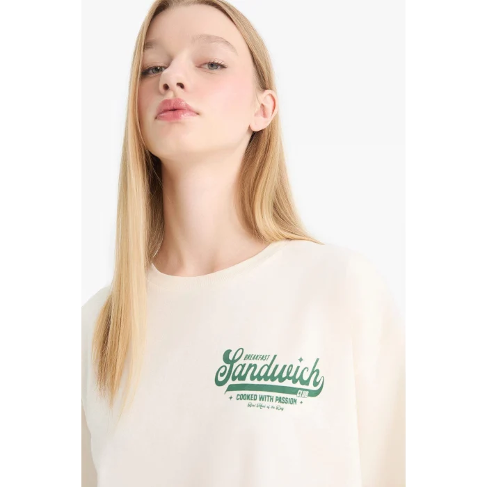 Defacto F2645 Ekru Coool Oversize Geniş Kalıp Bisiklet Yaka Sırt Baskılı Kısa Kollu Tişört