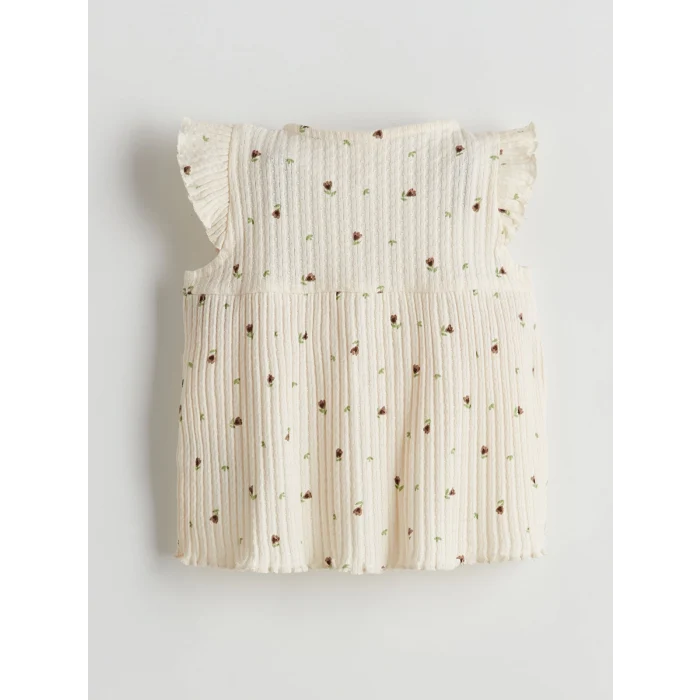 LCW baby Ekru Bisiklet Yaka Çiçekli Kız Bebek Bluz ve Şort 2li