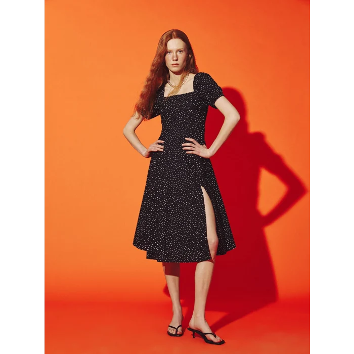 XSIDE Siyah Kare Yaka Puantiyeli Kadın Elbise