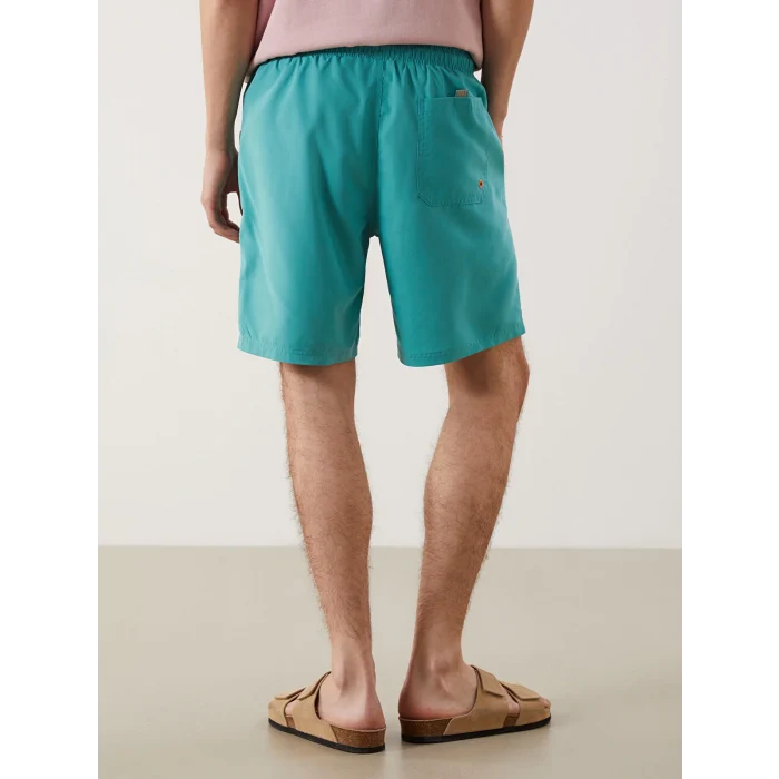 LCWAIKIKI Classic Turkuaz Kısa Boy Basic Erkek Deniz Şortu