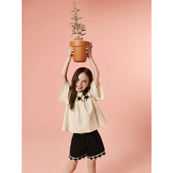 LCW Kids Ekru Nakışlı Kız Çocuk Tişört ve Şort 2li