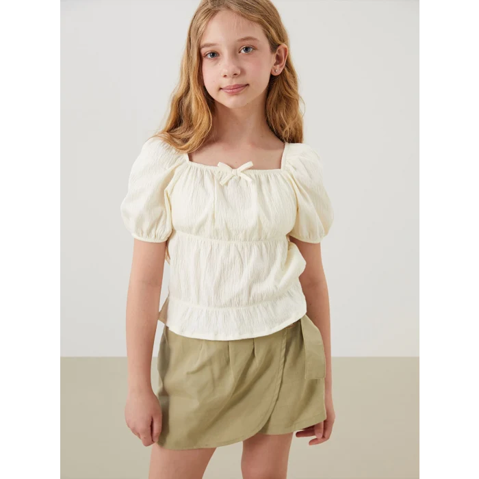 LCW Kids Ekru Kare Yaka Kız Çocuk Tişört