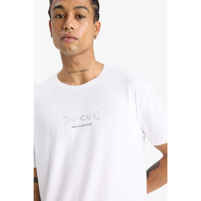 Defacto C9268 Beyaz DeFactoFit Standart Fit Bisiklet Yaka Baskılı Esnek Kumaş Sporcu Kısa Kollu Tişört