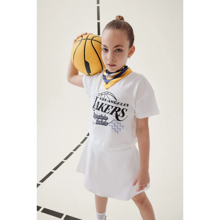 Defacto E7632 Ekru Kız Çocuk NBA Los Angeles Lakers Bisiklet Yaka Kısa Kollu Tişört