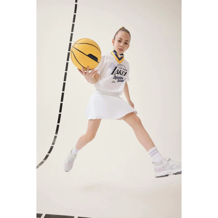 Defacto E7632 Ekru Kız Çocuk NBA Los Angeles Lakers Bisiklet Yaka Kısa Kollu Tişört