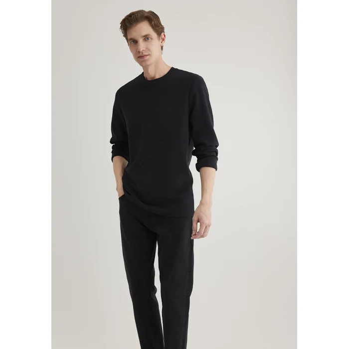 Mavi 064622-21842 Uzun Kollu Dokulu Siyah Tişört