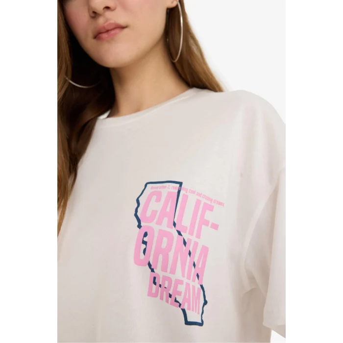 Defacto F4789 Beyaz Coool Oversize Geniş Kalıp Bisiklet Yaka Baskılı Kısa Kollu Tişört