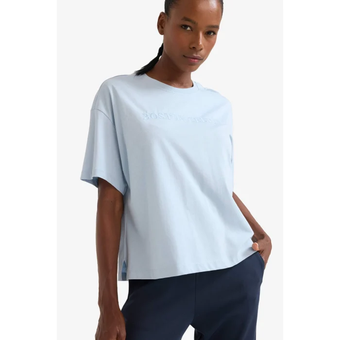 Defacto E3609 Mavi DeFactoFit NBA Boston Celtics Oversize Geniş Kalıp Bisiklet Yaka Nakış Baskı Kısa Kollu Tişört