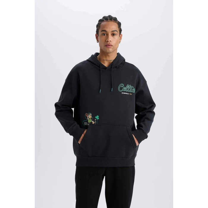Defacto D6690 Siyah DeFactoFit NBA Boston Celtics Oversize Geniş Kalıp Kapüşonlu Sırt Baskılı Kalın Sweatshirt
