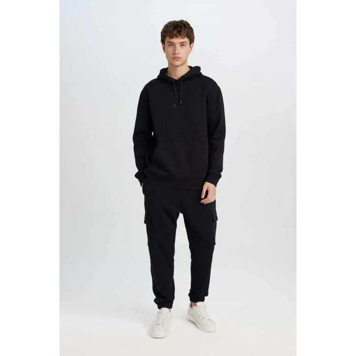 Defacto X8283 Siyah Regular Fit Kapüşonlu Kanguru Cepli İçi Yumuşak Tüylü Basic Düz Sweatshirt