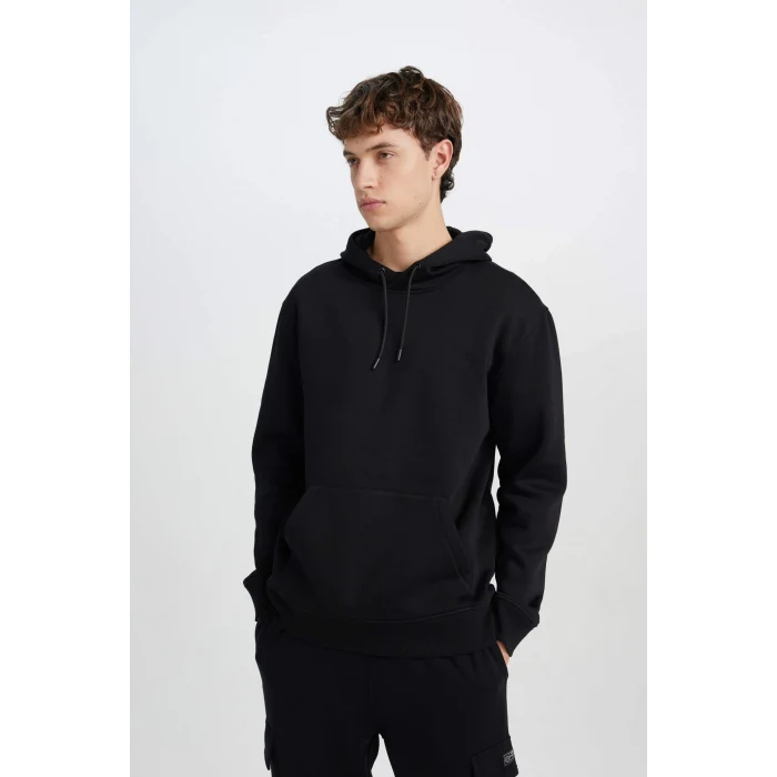 Defacto X8283 Siyah Regular Fit Kapüşonlu Kanguru Cepli İçi Yumuşak Tüylü Basic Düz Sweatshirt