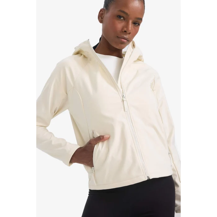 Defacto D6088 Bej DeFactoFit Su İtici Regular Fit Kapüşonlu Fermuarlı Softshell Mont
