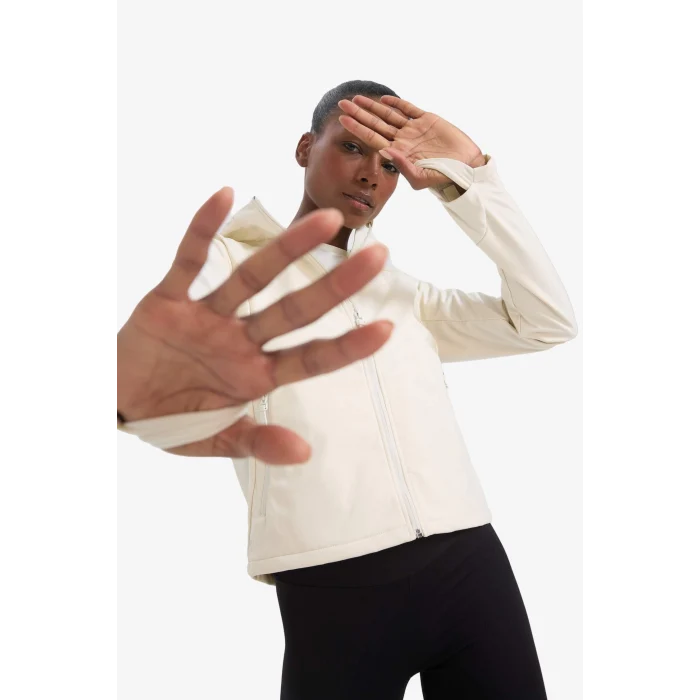 Defacto D6088 Bej DeFactoFit Su İtici Regular Fit Kapüşonlu Fermuarlı Softshell Mont