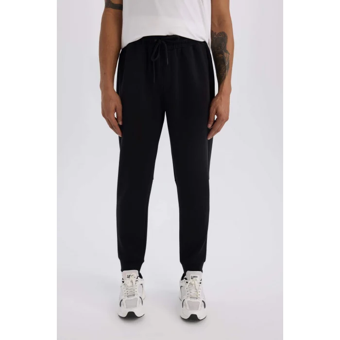 Defacto Z9112 Siyah DeFactoFit Slim Fit Sporcu İnce Jogger Eşofman Altı Dar Kesim Skuba Dalgıç Kumaş Standart Paça Beli Bağcıklı Lastikli Paça