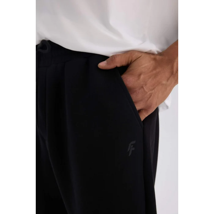 Defacto Z9112 Siyah DeFactoFit Slim Fit Sporcu İnce Jogger Eşofman Altı Dar Kesim Skuba Dalgıç Kumaş Standart Paça Beli Bağcıklı Lastikli Paça