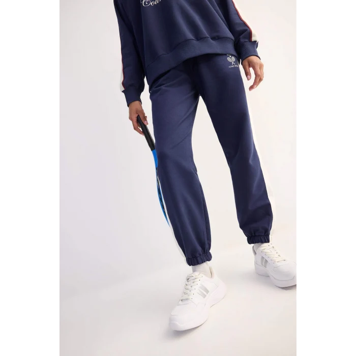 Defacto D7138 Lacivert DeFactoFit Standart Fit Sporcu Jogger İnce Eşofman Altı Beli Bağcıklı Cepli Baskılı