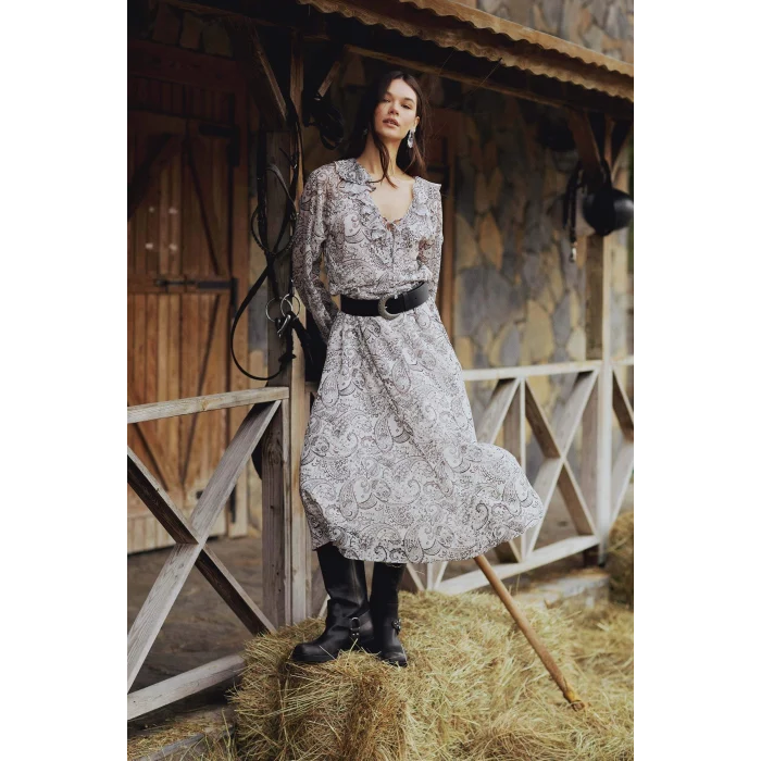 Defacto E7169 Bej Fırfırlı Yaka Etnik Desenli Şifon Uzun Kollu Midi Elbise