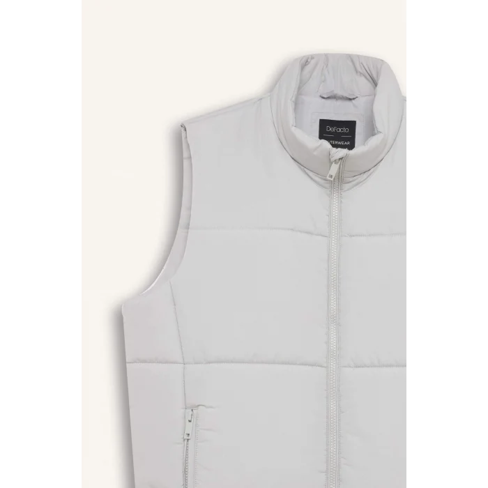 Defacto D6286 Gri Regular Fit Dik Yaka Fermuarlı Şişme Yelek