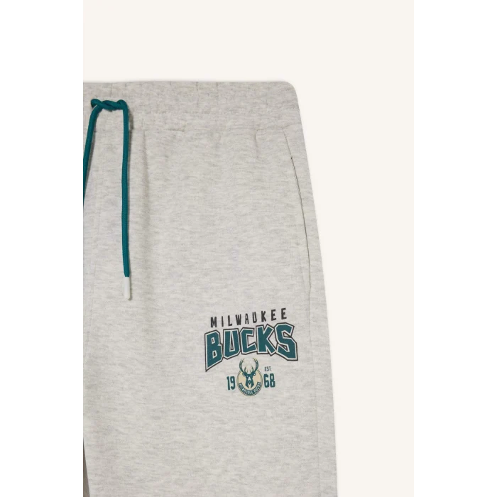 Defacto D6701 Gri DeFactoFit NBA Milwaukee Bucks Kalın Jogger Eşofman Altı Standart Fit Beli Bağcıklı Cepli