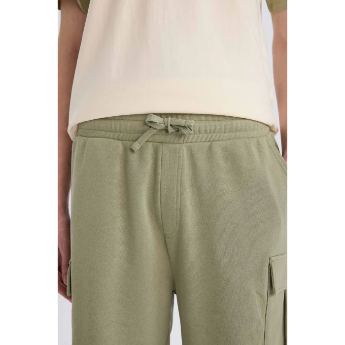 Defacto D9494 Haki Regular Fit Beli Bağcıklı Kargo Cepli Şort