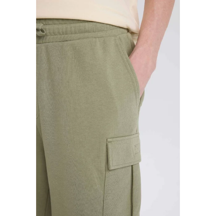 Defacto D9494 Haki Regular Fit Beli Bağcıklı Kargo Cepli Şort