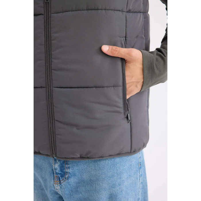 Defacto D6286 Antrasit Regular Fit Dik Yaka Fermuarlı Şişme Yelek