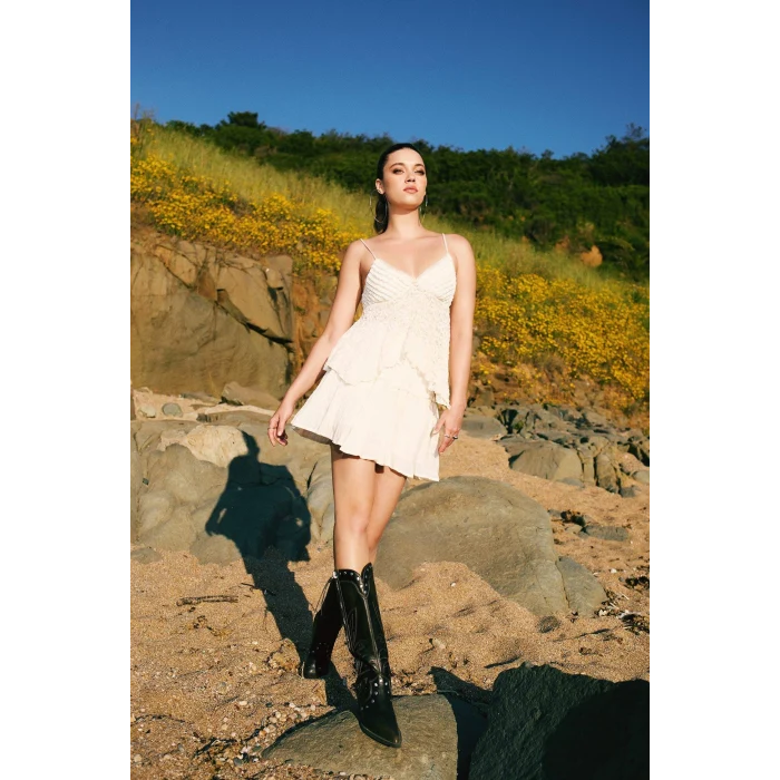 Defacto E6716 Ekru Afra x DeFacto A Kesim Normal Bel Pileli Pamuk Astarlı Dokulu Mini Etek