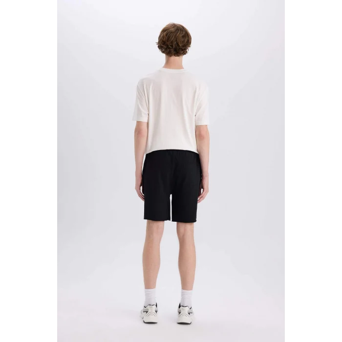 Defacto B8673 Siyah %100 Pamuk Slim Fit Dar Kesim Dar Paça Cepli Basic Düz Şort