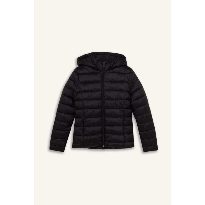 Defacto B2030 Siyah Su İtici Hafif Şişme Mont Kapüşonlu Kapitoneli Fermuarlı Cepli Basic Düz Mevsimlik