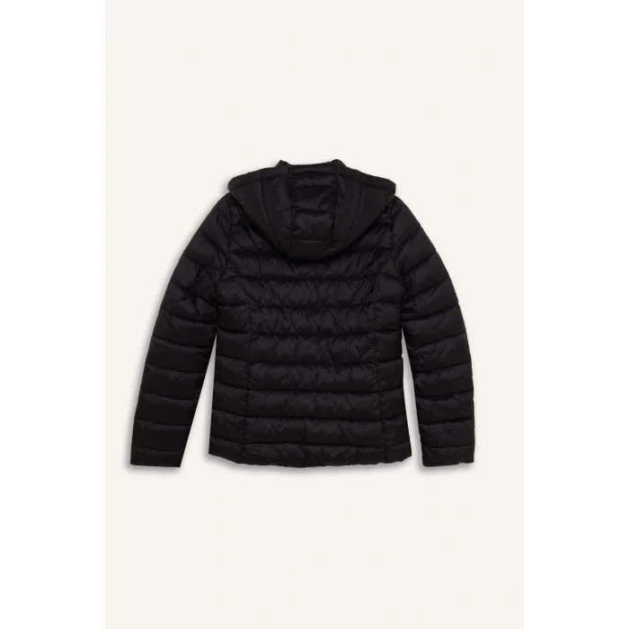 Defacto B2030 Siyah Su İtici Hafif Şişme Mont Kapüşonlu Kapitoneli Fermuarlı Cepli Basic Düz Mevsimlik