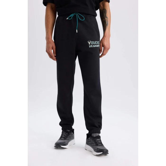 Defacto D6692 Siyah DeFactoFit NBA Milwaukee Bucks Kalın Jogger Eşofman Altı Standart Fit Cepli Beli Bağcıklı Lastikli Paça