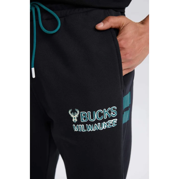 Defacto D6692 Siyah DeFactoFit NBA Milwaukee Bucks Kalın Jogger Eşofman Altı Standart Fit Cepli Beli Bağcıklı Lastikli Paça