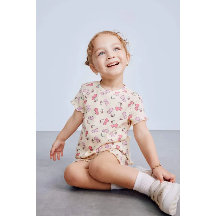 Defacto E0724 Ekru Kız Bebek 2li Takım Desenli Fitilli Kaşkorse Kısa Kollu Tişört Şort