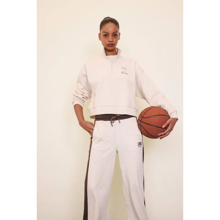 Defacto D6123 Ekru DeFactoFit NBA Chicago Bulls Yarım Fermuarlı Sweatshirt