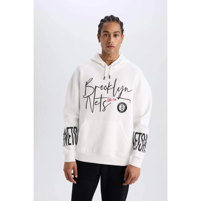 Defacto D8513 Ekru DeFactoFit NBA Brooklyn Nets Oversize Geniş Kalıp Kapüşonlu Kalın Sweatshirt