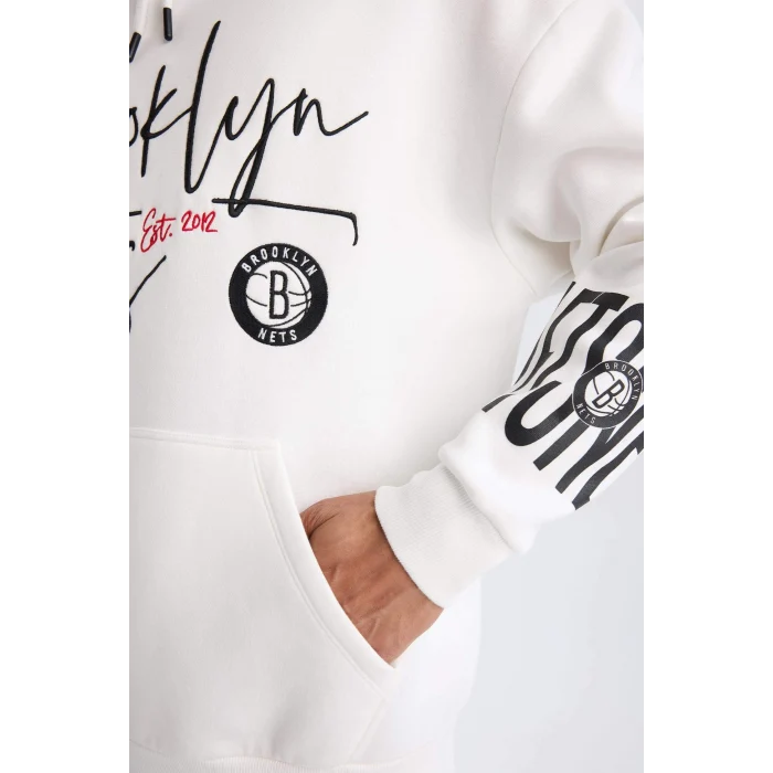 Defacto D8513 Ekru DeFactoFit NBA Brooklyn Nets Oversize Geniş Kalıp Kapüşonlu Kalın Sweatshirt