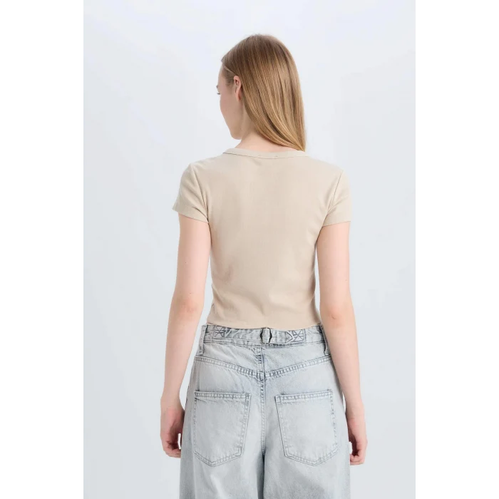 Defacto E0287 Bej Coool Fitted Fitilli Kaşkorse Basic Düz Kısa Kollu Tişört