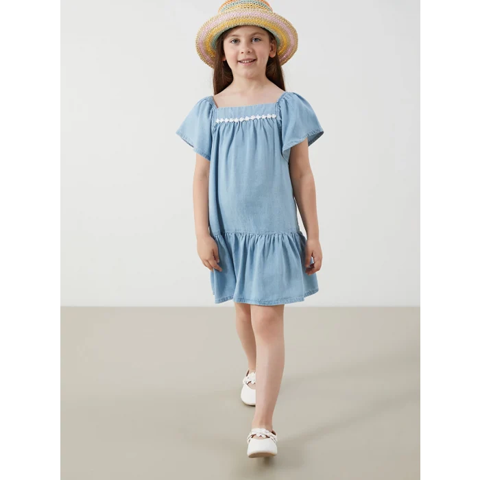 LCW Kids Mavi Çiçek Nakışlı Kız Çocuk Jean Elbise
