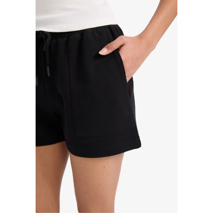 Defacto D3327 Siyah Regular Fit Esnek Belli Bağcıklı Bermuda Şort