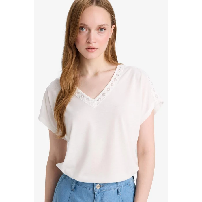 Defacto F2766 Ekru V Yaka Kısa Kollu Tişört