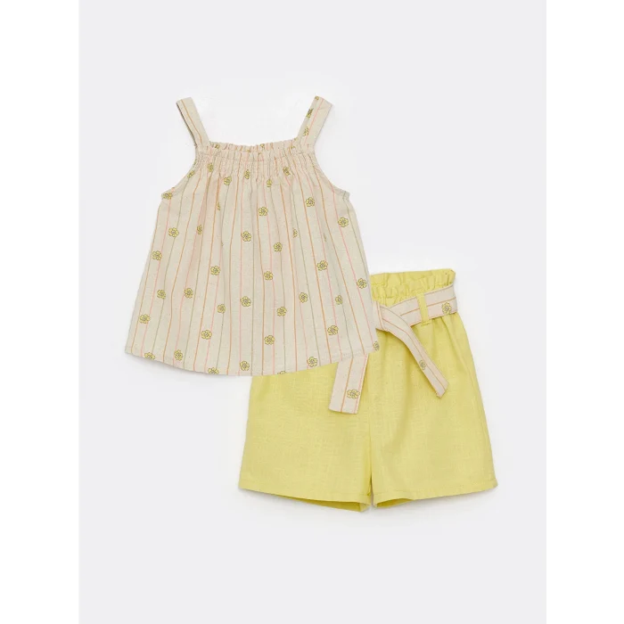 LCW baby Ekru Kare Yaka Desenli Kız Bebek Bluz ve Şort 2li Takım