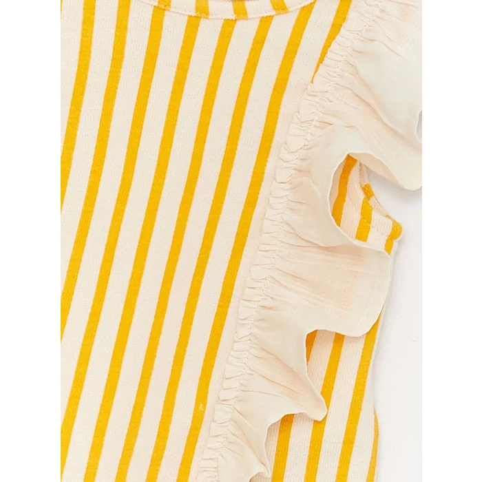 LCW baby Ekru Bisiklet Yaka Çizgili Kız Bebek Bluz ve Şort 2li Takım