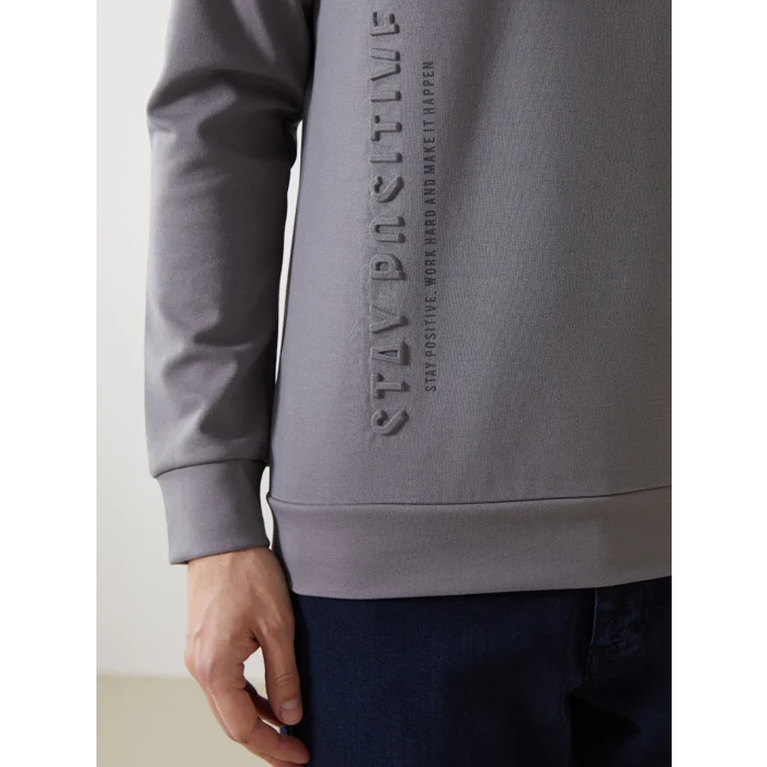 LCWAIKIKI Classic Yeşil Bisiklet Yaka Uzun Kollu Baskılı Erkek Sweatshirt